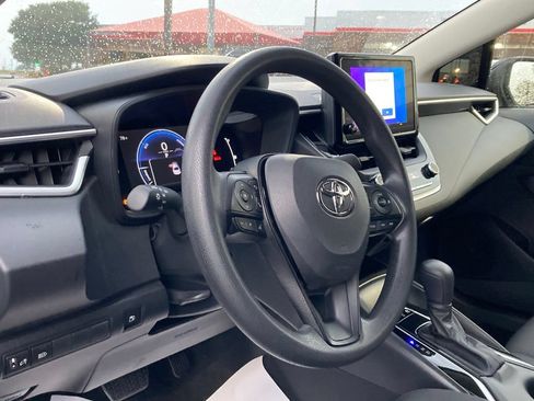 Certified 2026 Toyota Corolla LE FWD image 9