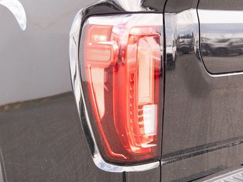 Used 2022 GMC Sierra 3500 AT4 image 28