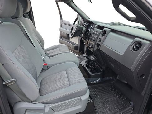 Used 2011 Ford F150 STX w/ Communications Pkg image 9