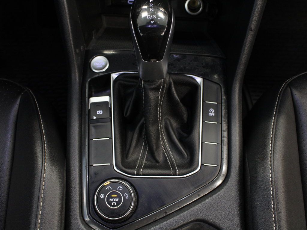 Used 2022 Volkswagen Tiguan SE AWD/4WD image 28