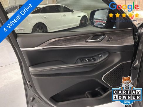 Used 2022 Jeep Grand Cherokee L Limited w/ Luxury Tech Group II AWD/4WD image 22