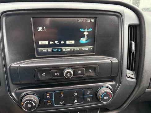 Used 2018 Chevrolet Silverado 1500 Custom RWD image 27