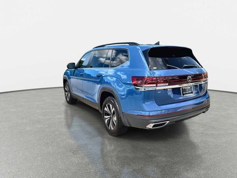 Used 2025 Volkswagen Atlas SE AWD/4WD image 6