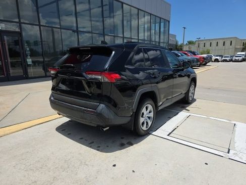 Used 2021 Toyota RAV4 LE w/ Carpet Mat Package (TMS) FWD image 4
