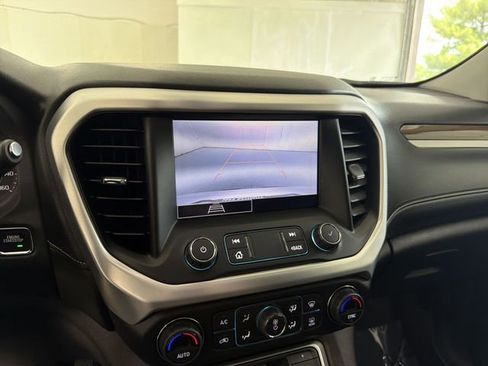 Certified 2020 GMC Acadia SLE w/ Driver Convenience Package FWD image 28
