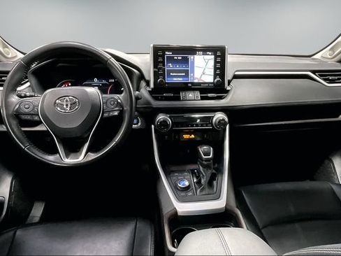 Used 2020 Toyota RAV4 Limited w/ All Weather Liner Package AWD/4WD image 9