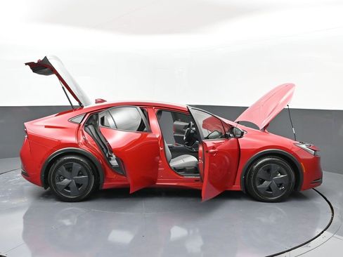 Used 2024 Toyota Prius LE image 53