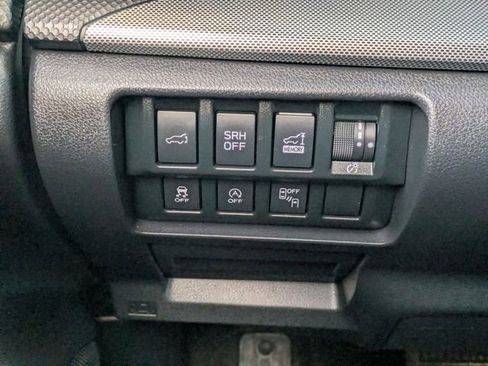 Used 2019 Subaru Forester Limited image 17