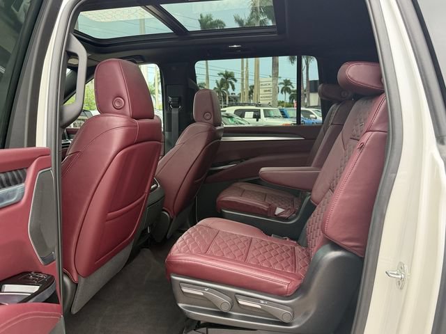 Certified 2025 Cadillac Escalade ESV Premium Luxury w/ Touring Package AWD/4WD image 11