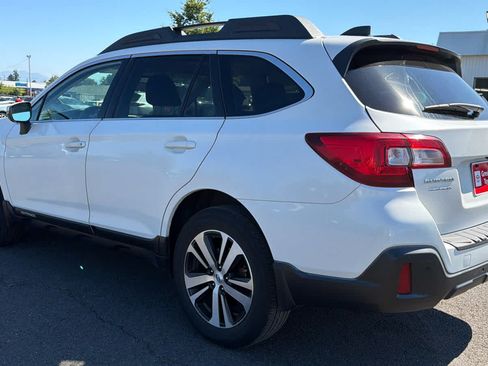 Used 2019 Subaru Outback 2.5i Limited w/ Popular Package #2 AWD/4WD image 3