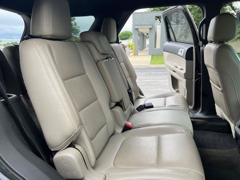 Used 2013 Ford Explorer Limited FWD image 28