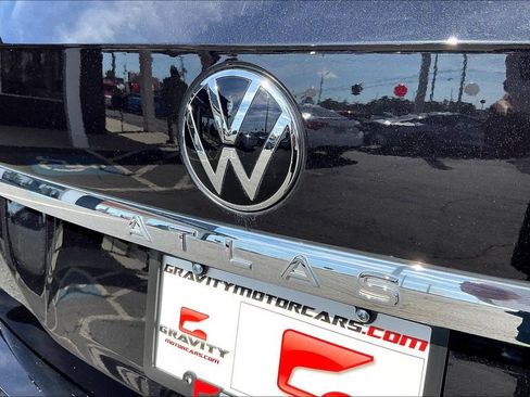Used 2022 Volkswagen Atlas SE FWD image 15