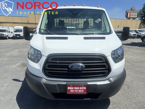 Used 2018 Ford Transit 250 138 RWD image 3