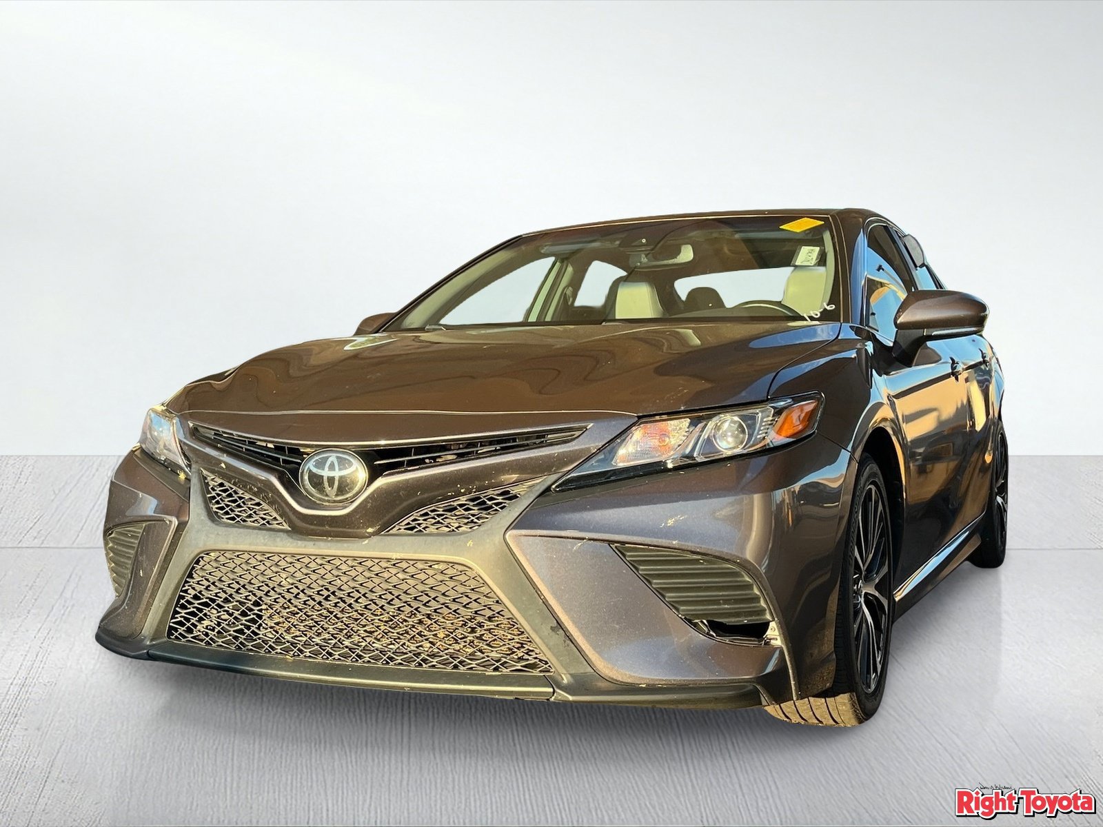 Certified 2020 Toyota Camry SE w/ Audio Package FWD image 2
