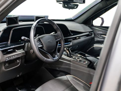 Used 2023 Cadillac Escalade Premium Luxury image 11