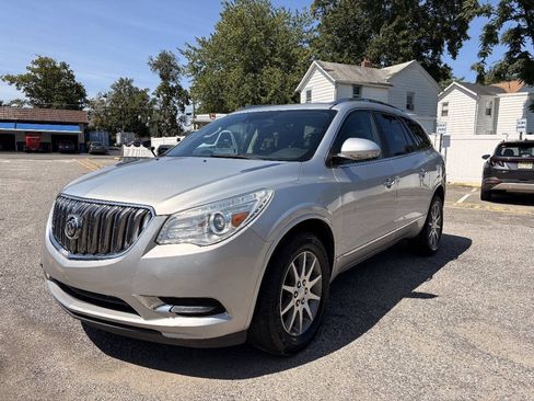Used 2017 Buick Enclave Leather FWD image 15