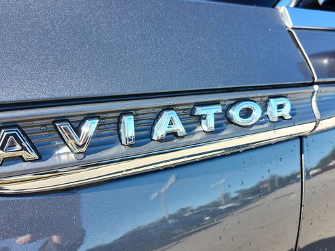 Used 2021 Lincoln Aviator Reserve w/ Equipment Group 208A image 23