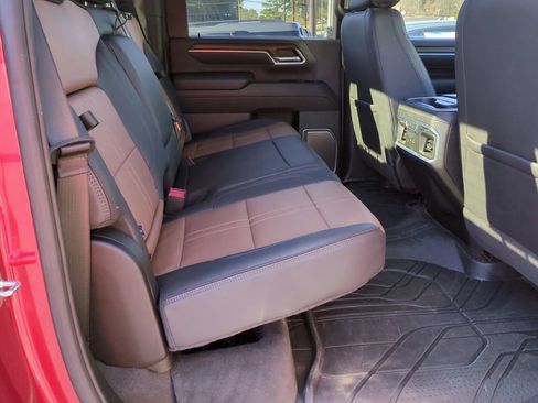 Used 2025 Chevrolet Silverado 2500 High Country w/ Technology Package image 18