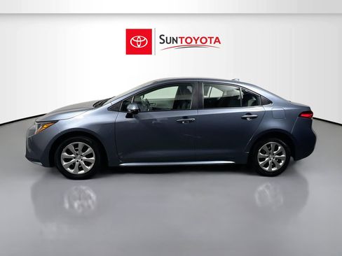 Used 2025 Toyota Corolla LE image 7