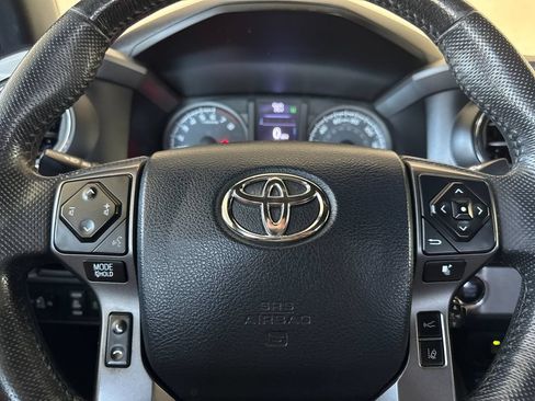 Used 2019 Toyota Tacoma TRD Sport w/ Technology Package RWD image 21