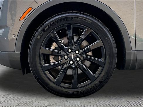 Used 2022 Lincoln Nautilus Reserve FWD image 10