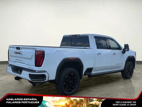 New 2026 GMC Sierra 2500 Denali w/ Denali Reserve Package AWD/4WD image 7