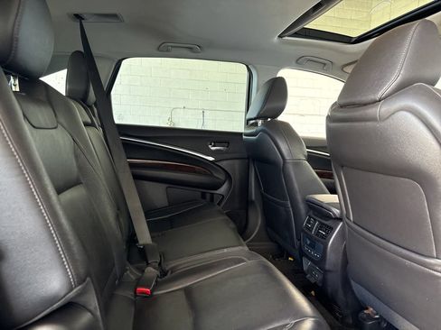 Used 2018 Acura MDX FWD image 17