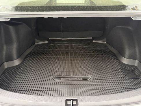 Used 2024 Toyota Corolla XSE FWD image 5