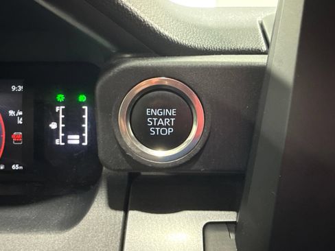 Used 2025 Toyota 4Runner SR5 AWD/4WD image 21