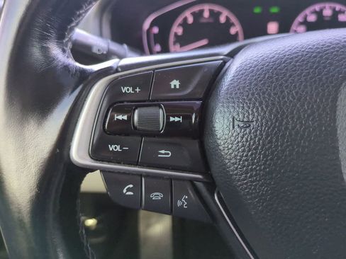 Used 2019 Honda Accord Touring image 25