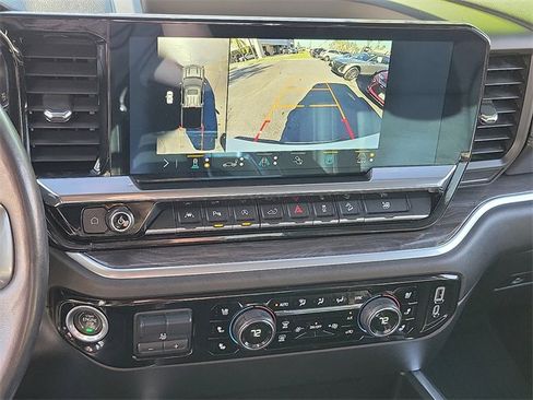 Used 2022 Chevrolet Silverado 1500 LTZ image 12