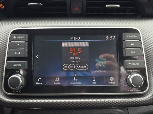 Used 2018 Nissan Kicks SV FWD image 30
