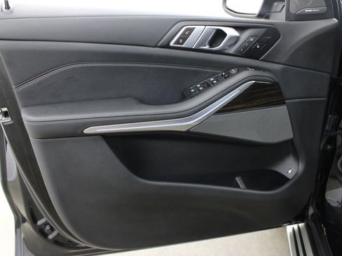 Used 2024 BMW X5 xDrive50e AWD/4WD image 18