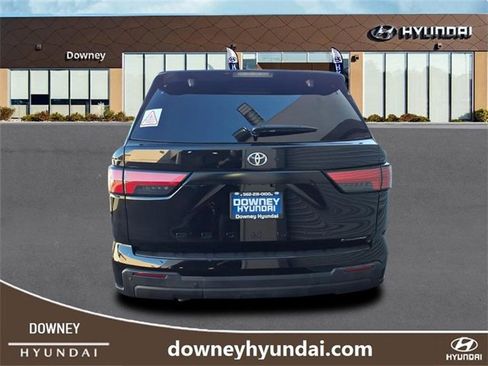 Used 2025 Toyota Sequoia SR5 image 4