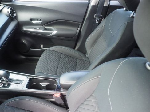 Used 2023 Nissan Kicks SV image 15