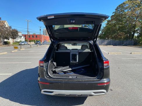 Used 2023 Mitsubishi Outlander SEL image 25