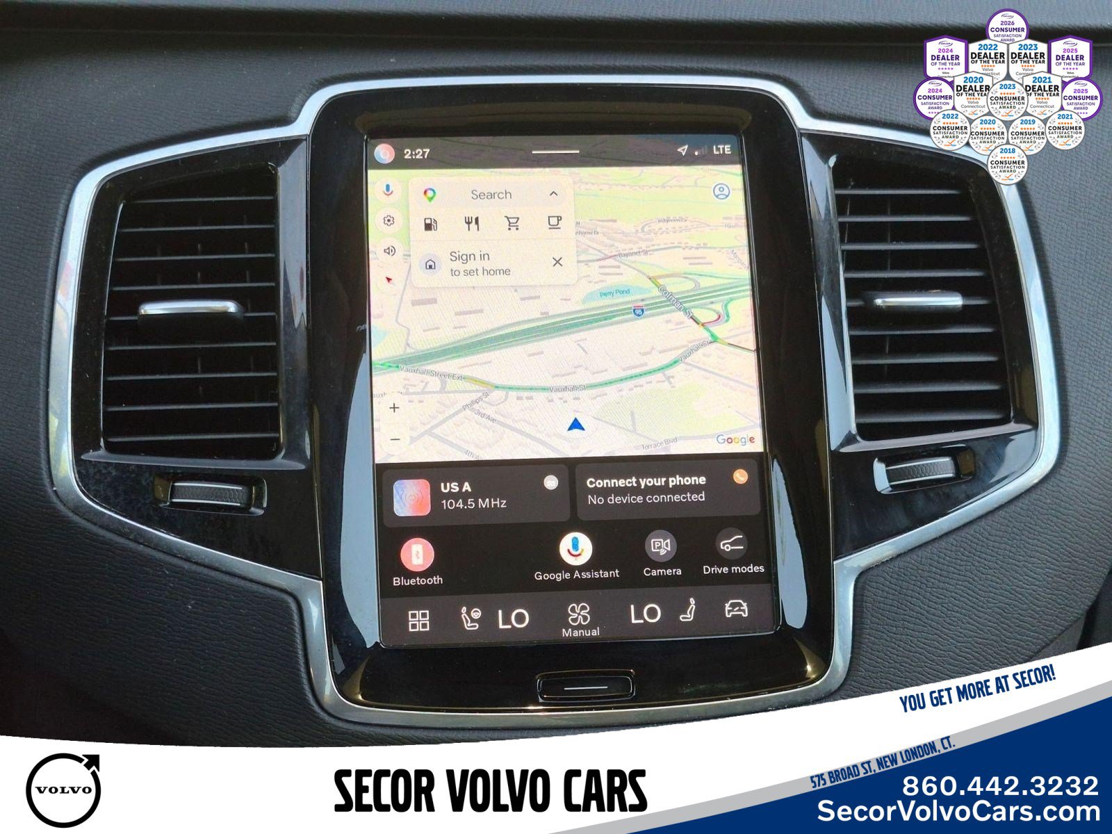 Used 2023 Volvo XC90 B6 Plus AWD/4WD image 26