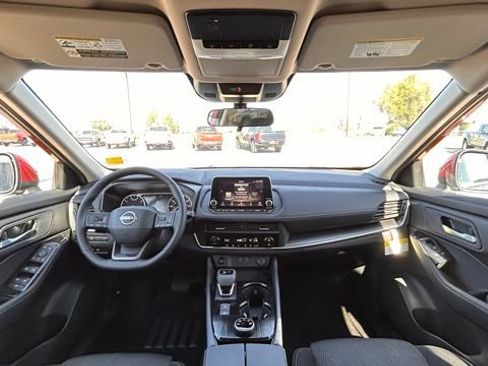 New 2026 Nissan Rogue SV image 10