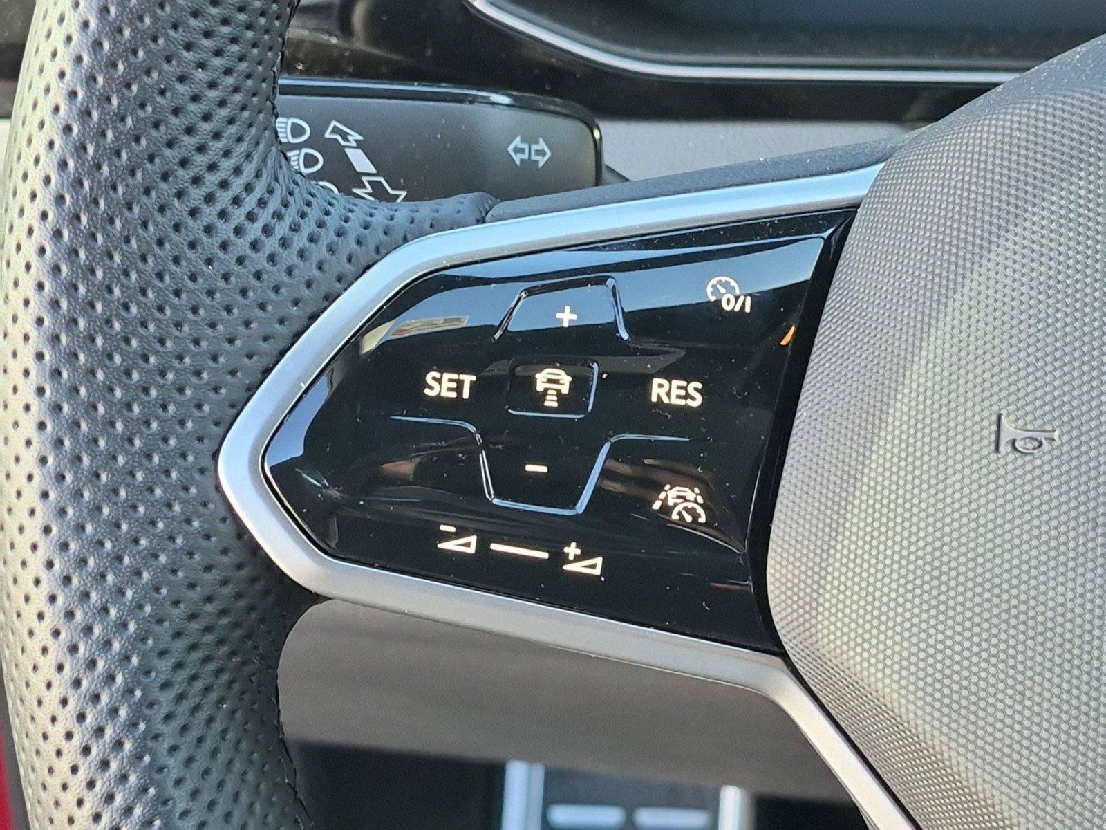 Certified 2025 Volkswagen Jetta GLI Autobahn FWD image 27