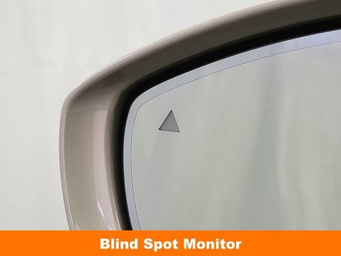 Used 2020 Chrysler Pacifica Limited FWD image 13