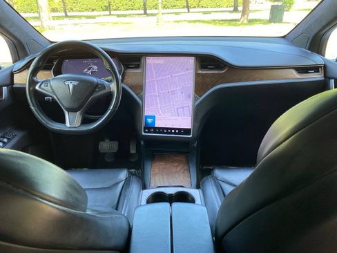 Used 2020 Tesla Model X Long Range AWD/4WD image 25