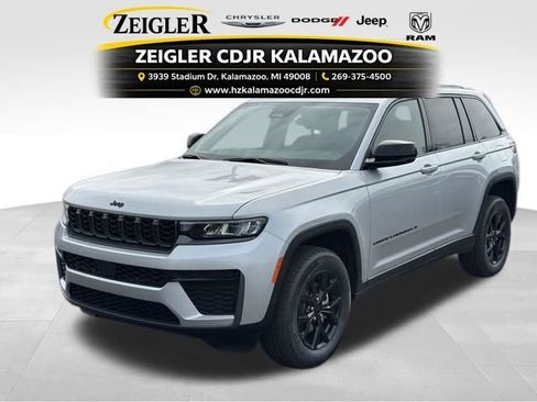 New 2026 Jeep Grand Cherokee Altitude AWD/4WD image 1