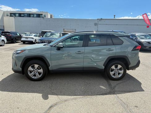 Used 2022 Toyota RAV4 XLE w/ Convenience Package AWD/4WD image 9