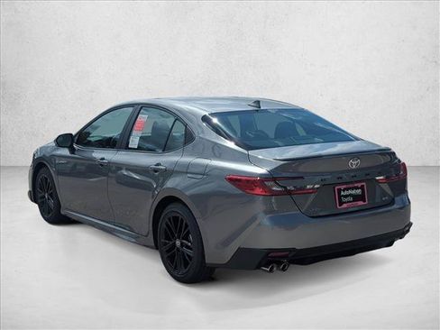 Used 2026 Toyota Camry SE FWD image 12