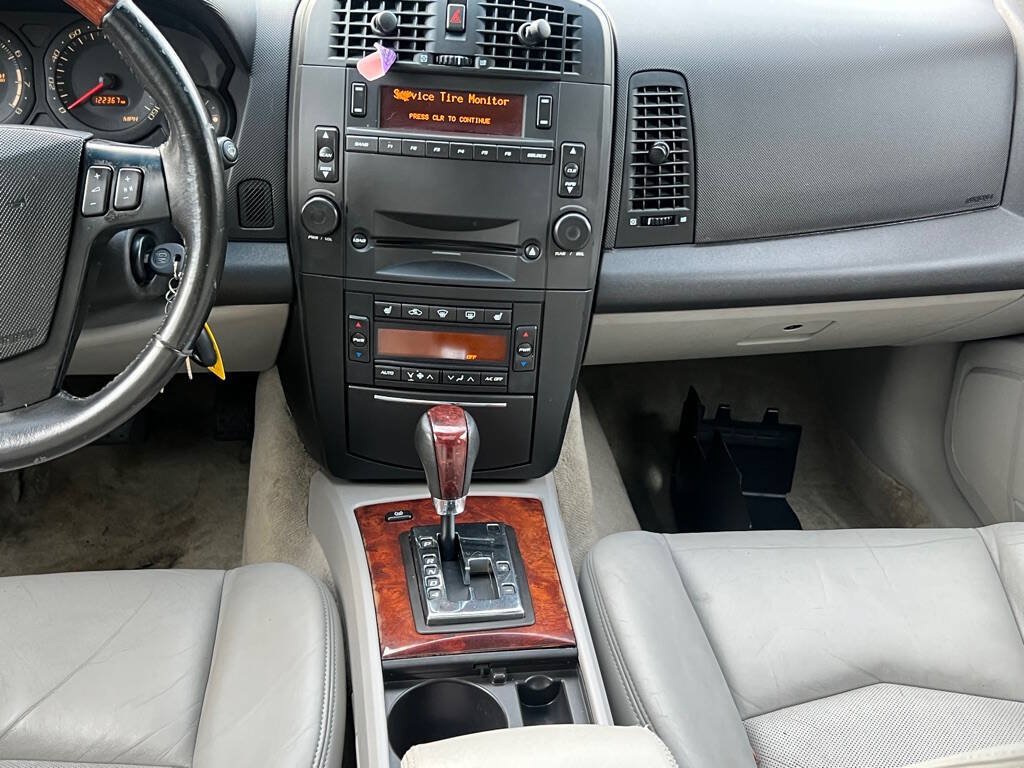 Used 2004 Cadillac SRX V8 AWD/4WD image 14