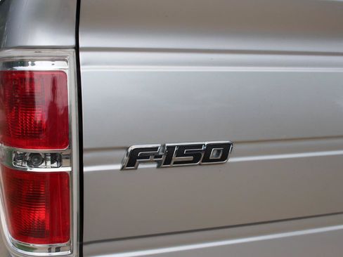 Used 2014 Ford F150 XLT w/ Equipment Group 302A Luxury AWD/4WD image 41