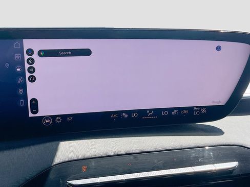 Used 2025 Buick Enclave Preferred FWD image 13