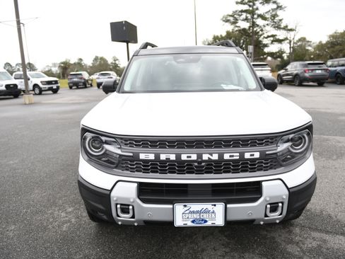 Used 2025 Ford Bronco Sport Badlands image 7