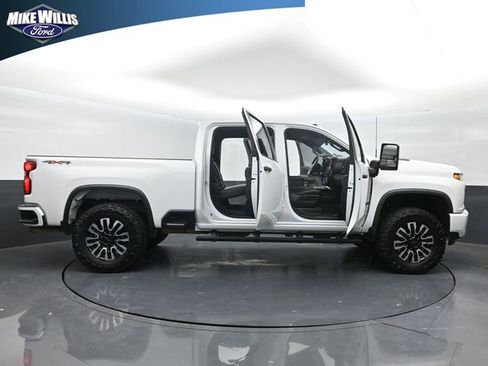 Used 2021 Chevrolet Silverado 2500 Custom w/ Custom Value Package AWD/4WD image 27
