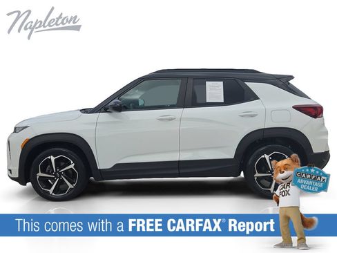 Used 2021 Chevrolet TrailBlazer RS w/ Sun and Liftgate Package FWD image 2